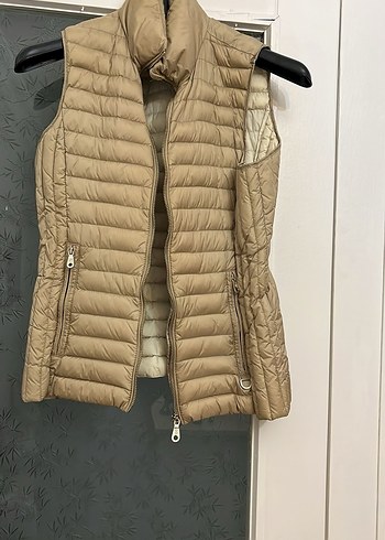 Bej Kadın Kısa Şişme Yelek - Görsel 2