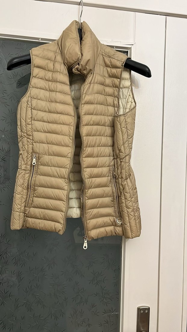 Bej Kadın Kısa Şişme Yelek - Görsel 2