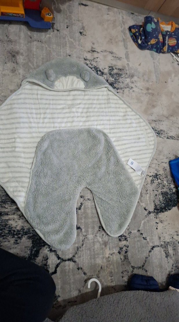 Chicco Gri Nakışlı Bebek Battaniyesi kundak - Görsel 2