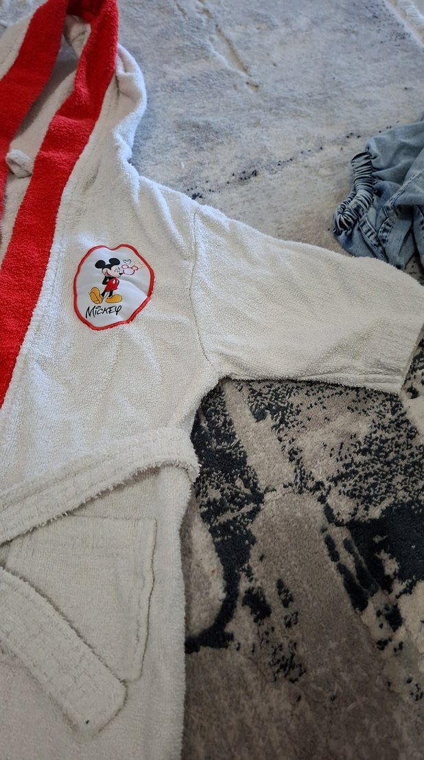 Beyaz Çocuk Baskılı Bornoz - Görsel 2