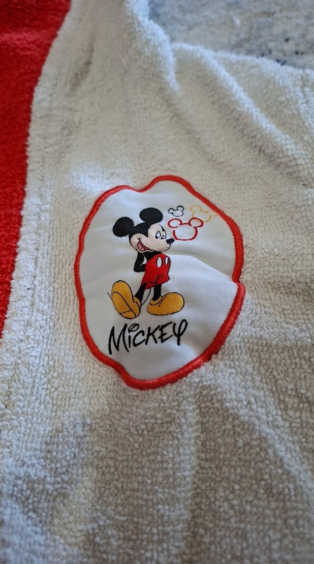 Beyaz Çocuk Baskılı Bornoz - Görsel 3