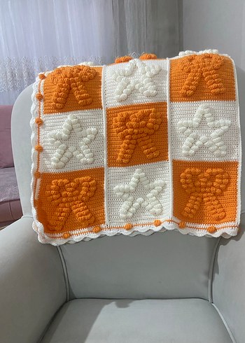 Turuncu Beyaz Kareli Çocuk Örgü Battaniye - Görsel 3