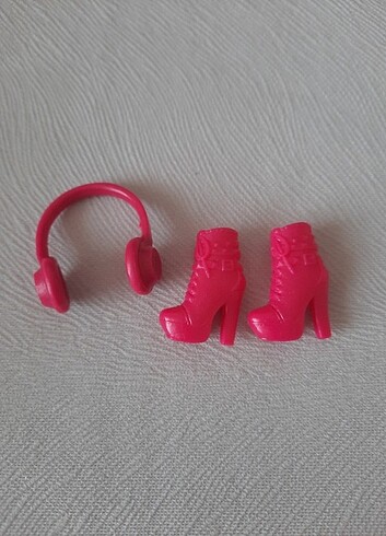 Barbie aksesuarları 