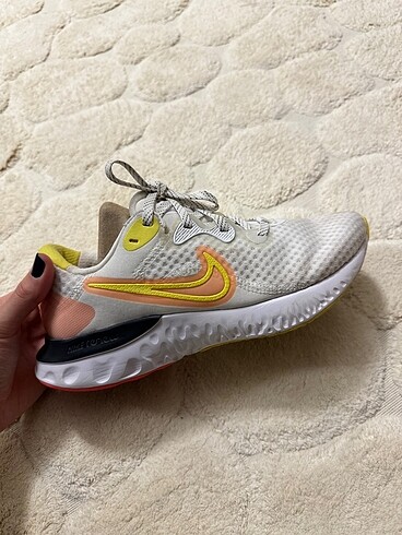 38 Beden nike koşu ayakkabısı