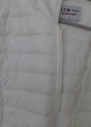 LC Waikiki Beyaz mont