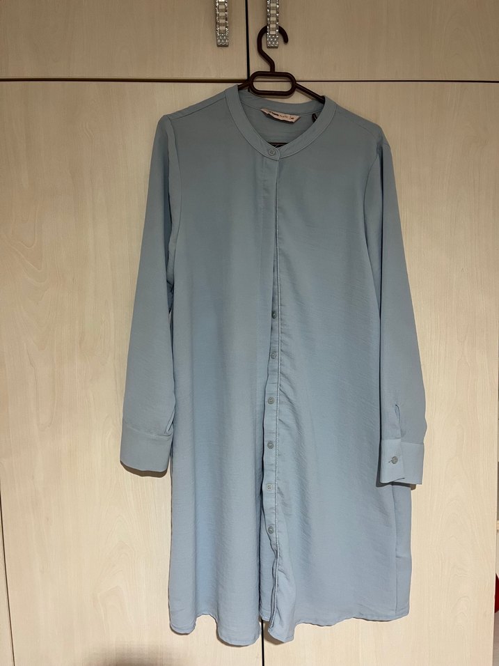 LC Waikiki Açık Mavi Minimal Bluz — görsel 2/4