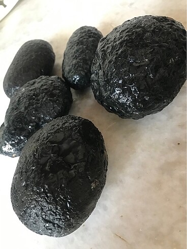 Beden Doğal Siyah Obsidyen Taşlar
