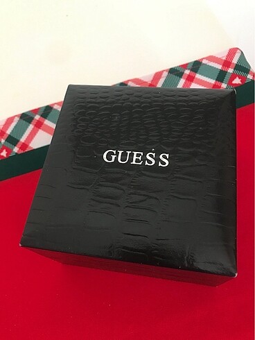 Beden siyah Renk Guess saat kutusu