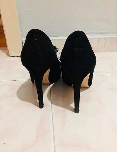 38 Beden Pomponlu stiletto ayakkabı