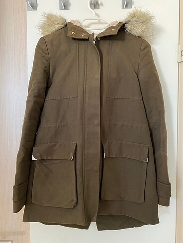 Zara Haki Suni Kürklü Mont
