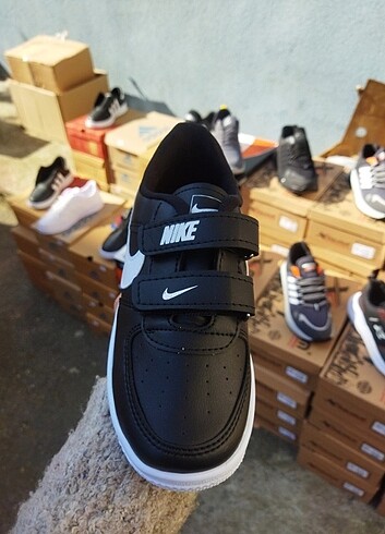 Nike SPOR AYAKKABI CIRTLI 