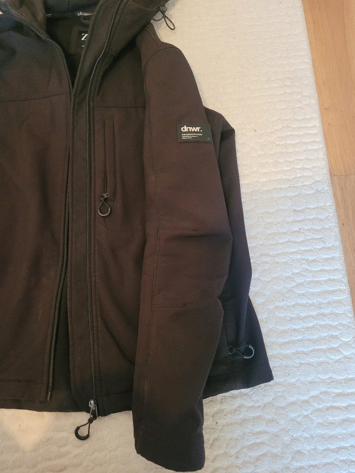 Siyah Kapüşonlu Erkek Mont - ZARA - Görsel 2