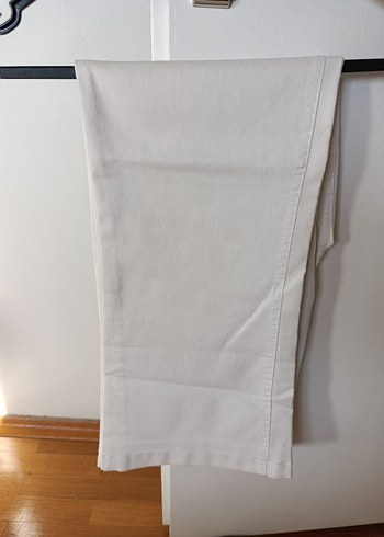 Beyaz Pamuklu Kemerli Kadın Pantolon - Görsel 2