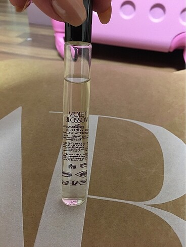  Beden Zara violet blossom kalem parfüm 10 ml