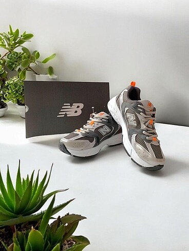 New Balance New Balance 530 Gri-Oranj - No 38