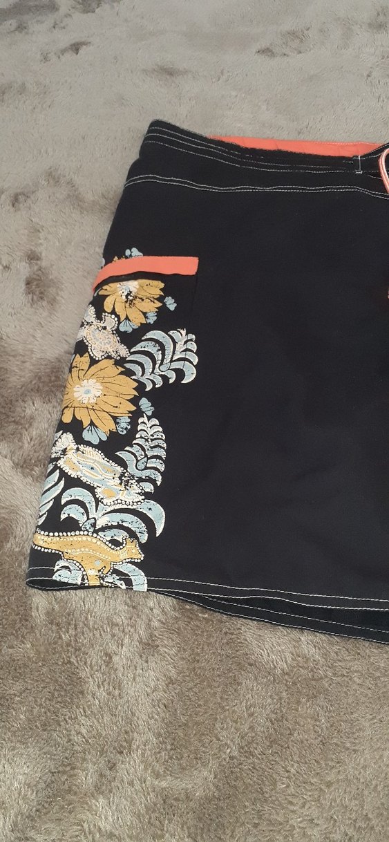 Siyah Midi Erkek Şort - Kemerli, Dar Kesim - Görsel 4