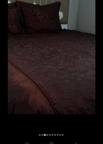 Bordo Nakışlı Yatak Örtüsü - Görsel 2