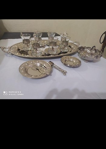Parlak Gümüş Çay Seti ve Tabaklar - Görsel 2