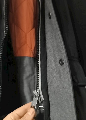 Düğmeli Siyah Erkek Çocuk Kaban - Görsel 4