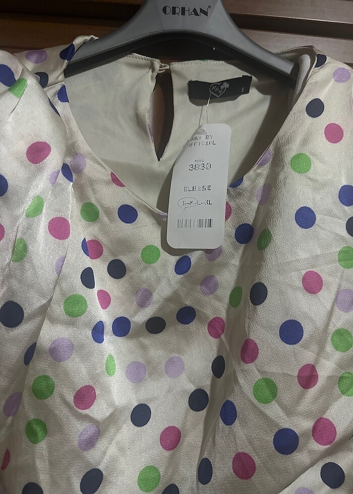 Saten puantiyeli elbise - Görsel 4