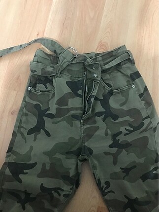 Bershka yüksek bel kamuflaj 38 bdn pantolon