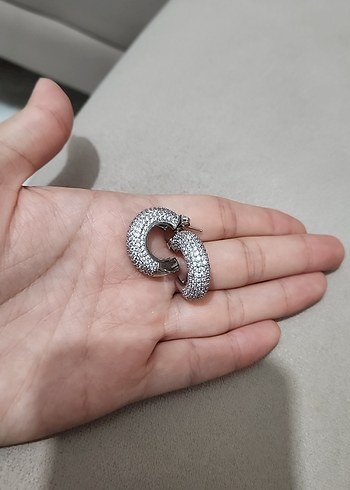Stradivarius pırlanta kalın halka küpe