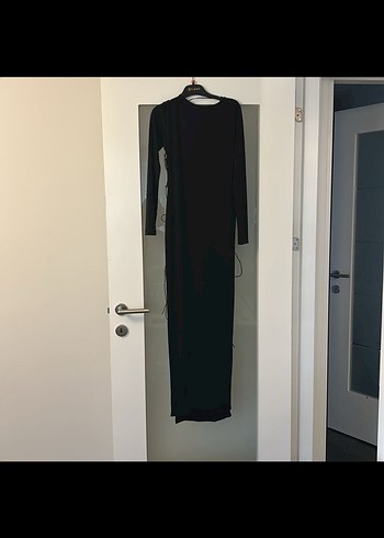 Siyah V Yakalı Uzun Kollu Gotik Elbise - Görsel 2