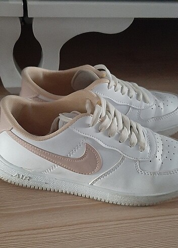 Nike Nike muadili
