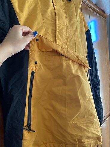 s Beden Unisex Kanguru mont pull and bear