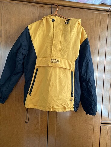 Unisex Kanguru mont pull and bear