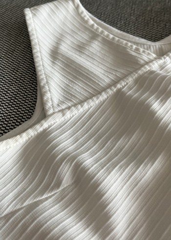 Beyaz Pliseli Askısız Mini Atlet - Görsel 2