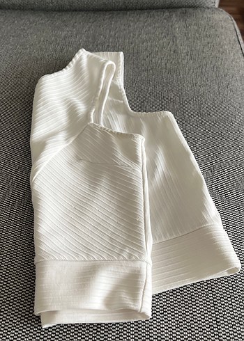 Beyaz Pliseli Askısız Mini Atlet - Görsel 4