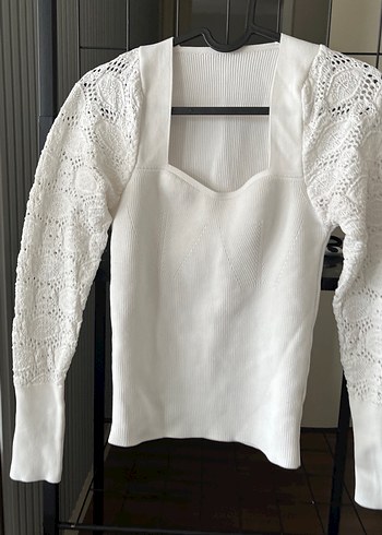 Dantel Detaylı Beyaz Kadın Kazak - Görsel 3