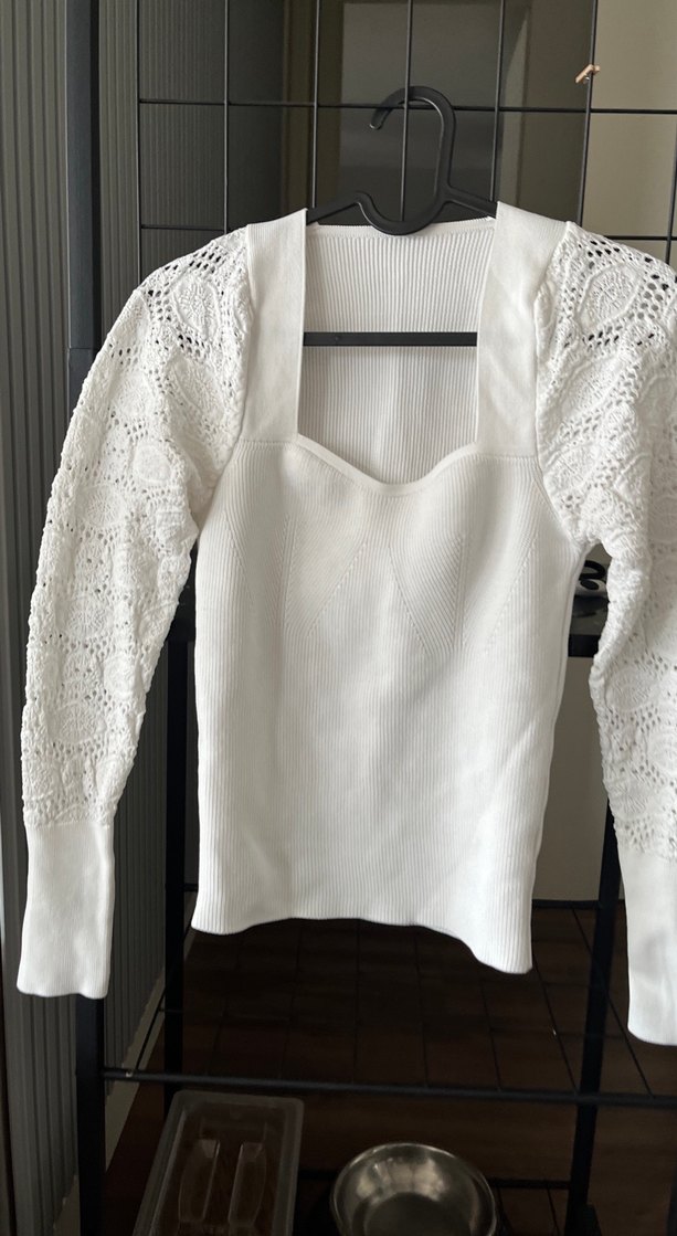 Dantel Detaylı Beyaz Kadın Kazak - Görsel 3