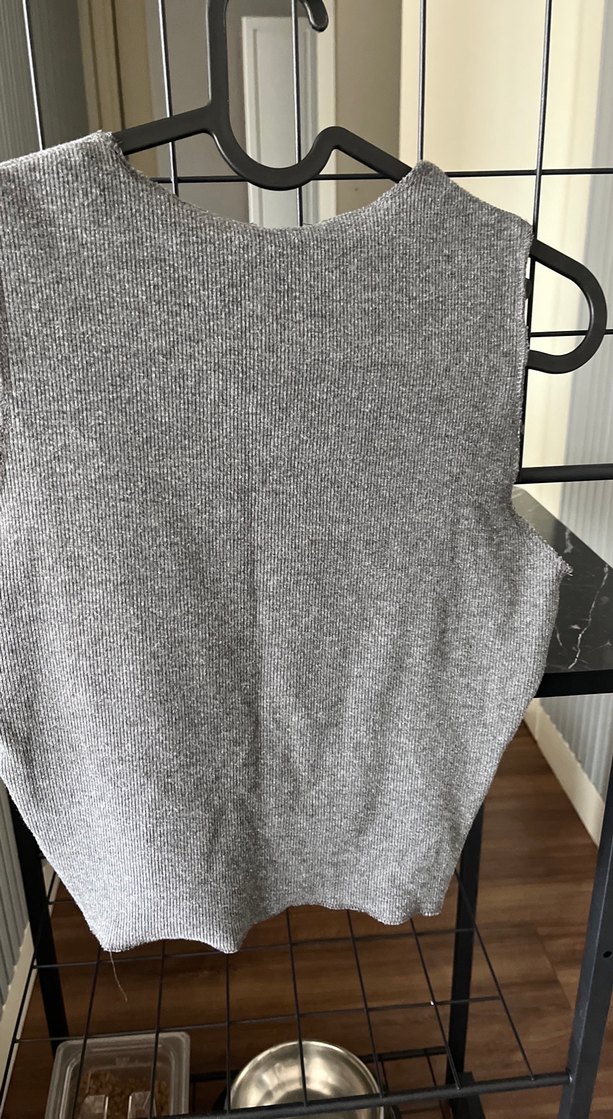 Gri Baskılı Yüksek Yaka Kadın Atlet - Görsel 4