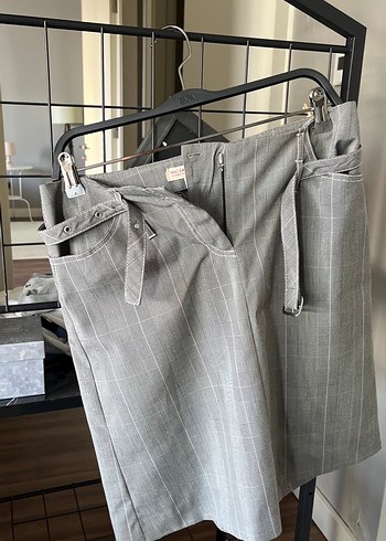 Kadın Gri Kemerli Keten Kumaş Pantolon