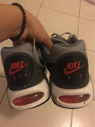 Nike Air spor ayakkabı