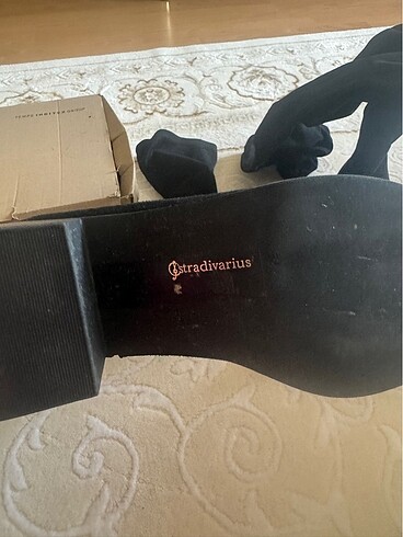 Stradivarius Çizme