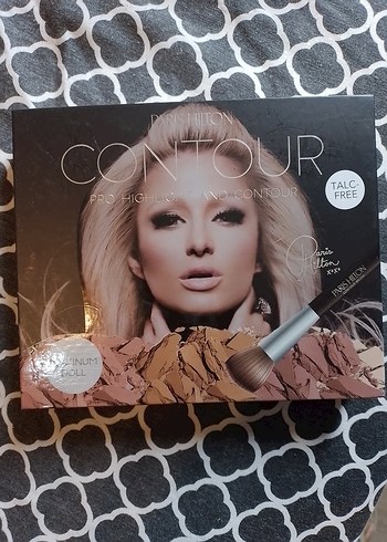 Paris Hilton Kontür ve Aydınlatıcı Seti
