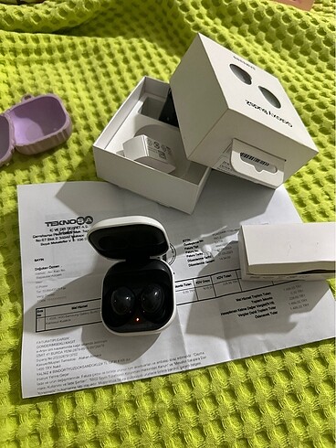 Samsung buds kulaklık