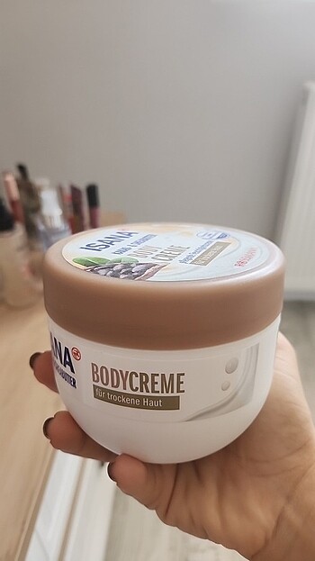 Beden Renk ISANA NEMLENDIRICI
