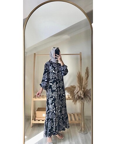 Zara Siyah desenli elbise