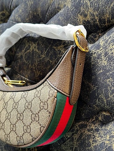  Beden Gucci Ophidia Mini Bag