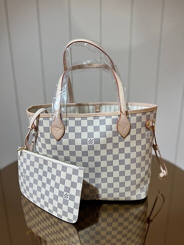 Louis Vuitton Neverfull MM