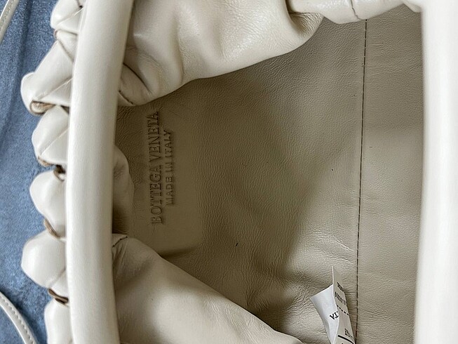  Beden Bottega Veneta Pouch Small Bag