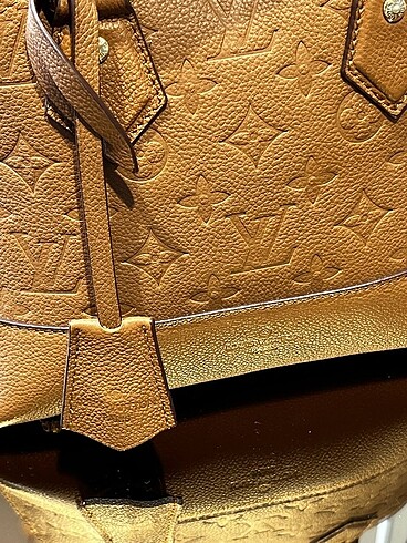  Beden Louis Vuitton Alma BB
