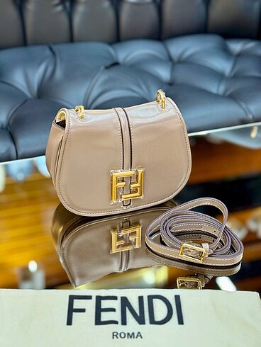 FENDI CMON BAG