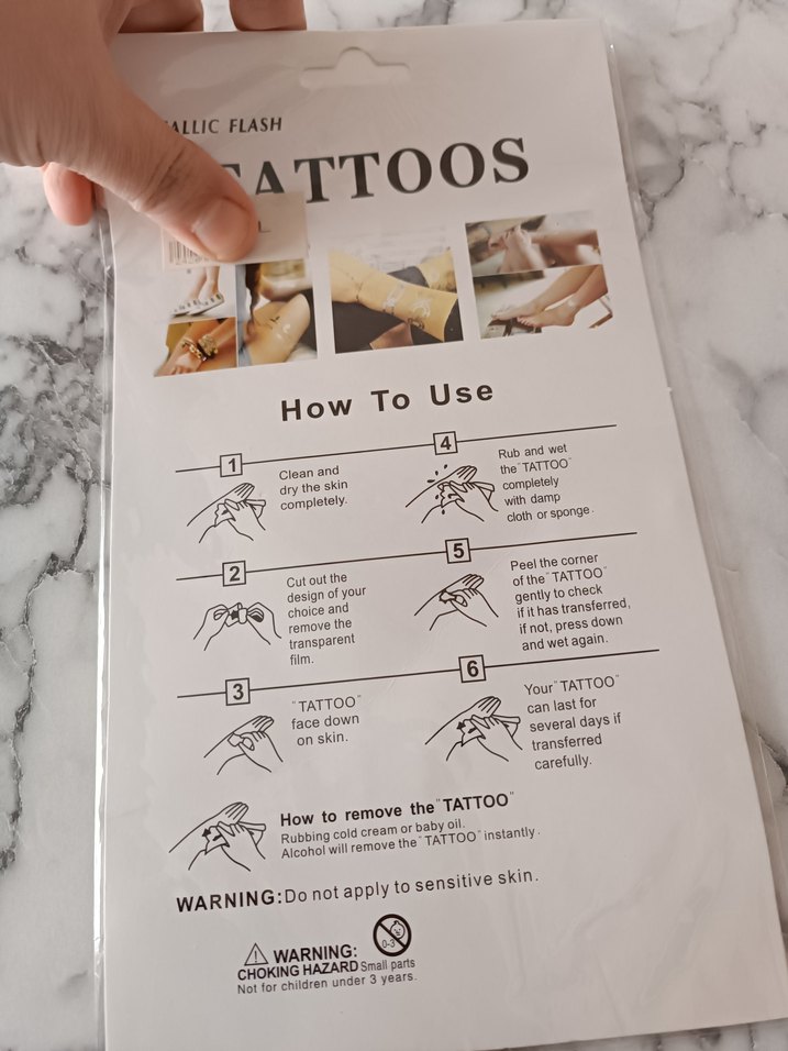 Altın Renkli Metalik Tırnak Dövmesi - Görsel 2