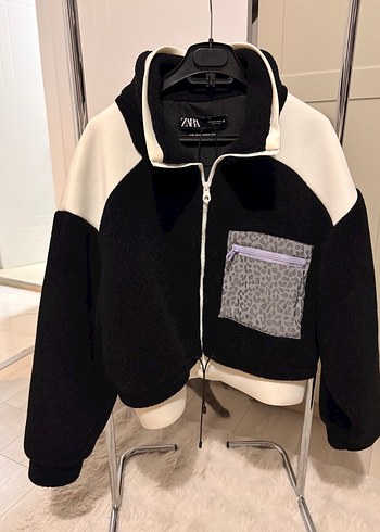 Zara Siyah Beyaz Kapusonlu Polar Ceket