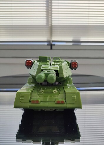 Sunman M.A.R.S. dönüşebilen Tank robot 